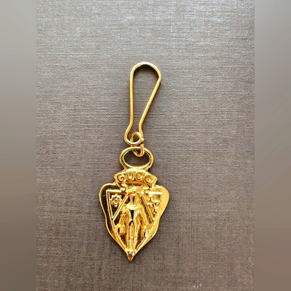 Gucci Knight Pendant W/OUT CHAIN